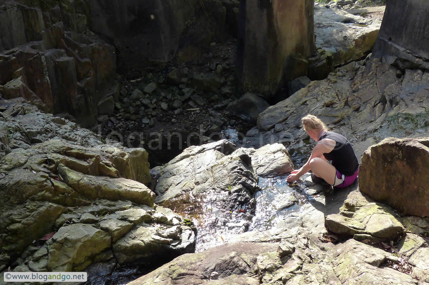 Hong Kong Trail 4 - Cooling Stream Before H40